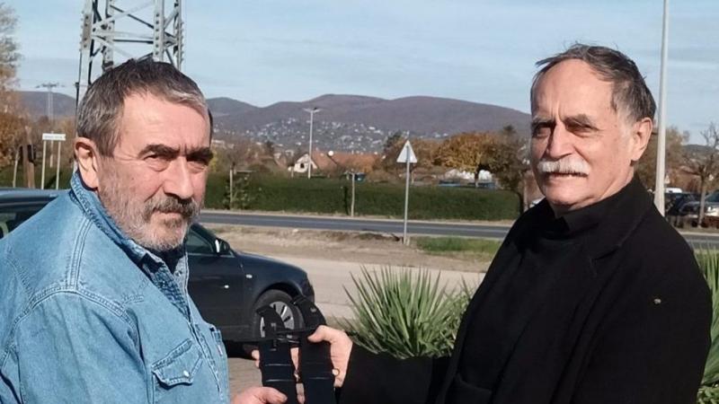 Heves vármegyéhez ezer szállal kapcsolódó költő elnyerte a világ minden táját meghódító irodalmi elismerést.