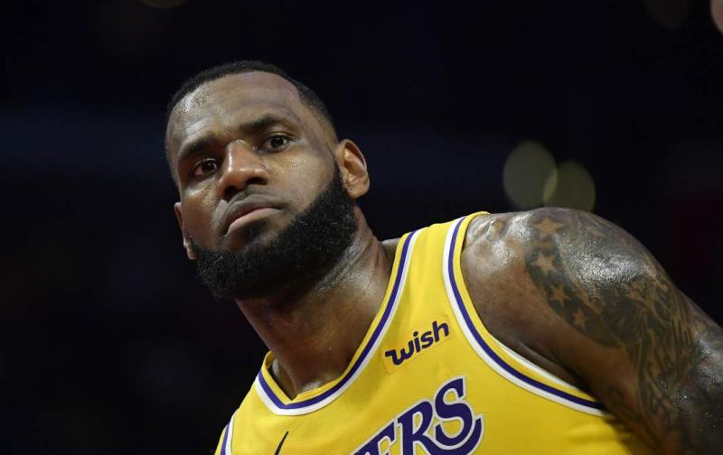 LeBron Jamesnek csupán egy lépés választja el az ötvenezer pontos mérföldkő elérésétől.