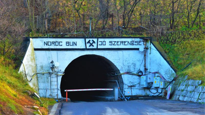 A román miniszter felfedte, mi állhat a parajdi sóbánya tragédiájának hátterében.