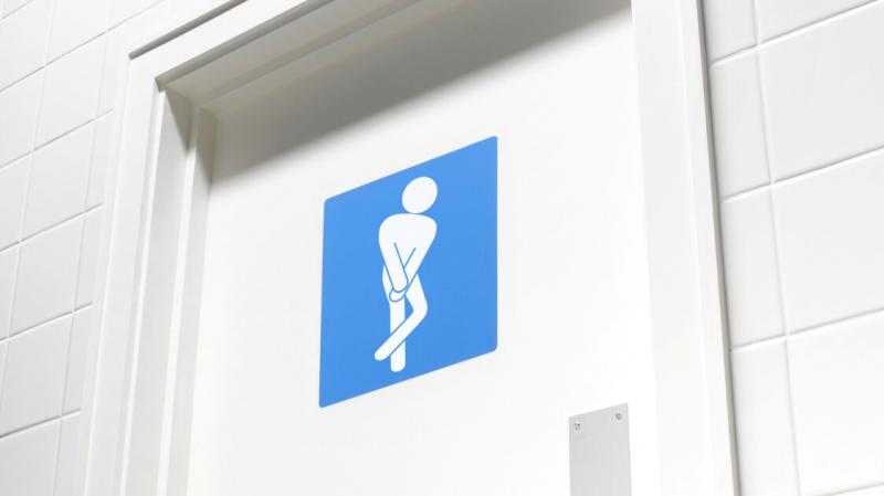 Férfiak inkontinenciája: Csak a betét a megoldás? Fedezd fel a lehetőségeket! - Házipatika

Az inkontinencia, amely sok férfit érint, gyakran tabutéma, pedig fontos beszélni róla. Sokak számára a betét használata lehet az első és legkézenfekvőbb megoldás,