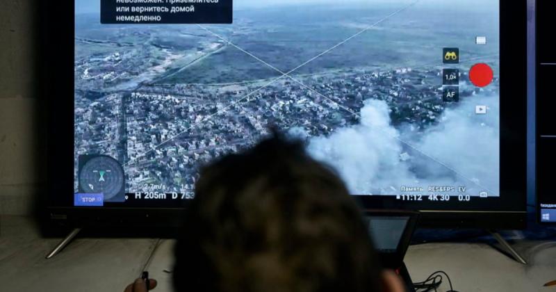 Az orosz védelmi minisztérium hét különböző csoportos támadásról tájékoztatott. | Demokrata