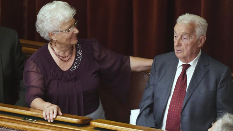 Orbán Győző nyilatkozatot tett, amelyben részletesen beszélt a hatvanpusztai birtokkal kapcsolatos különféle aspektusokról.