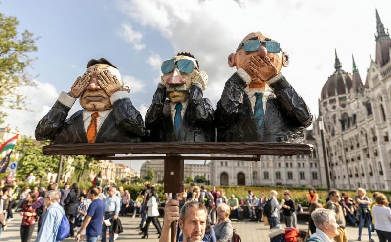 A tanévkezdés komoly veszélyekkel néz szembe – nyílt levélben hívja fel a figyelmet Orbán Viktorra és Pintér Sándorra a szakszervezet.