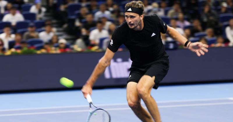 Alexander Zverev kifejtette, hogy miért teljesít gyengébben 2025-ben, és rávilágított a mögöttes okokra. A német teniszező úgy érzi, hogy a sérülések és az azt követő rehabilitációs időszakok komoly hatással voltak a formájára, valamint a versenykörnyezet