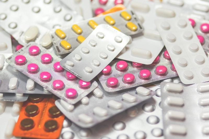 Évente körülbelül 700.000 ember életét oltják ki a hamis gyógyszerek világszerte – hívja fel a figyelmet a legfrissebb statisztika. | Vajdaság MA