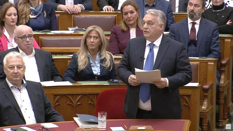 Orbán Viktor az Országgyűlésben bejelentette, hogy jelentős bér- és juttatásemeléseket tervez bevezetni.