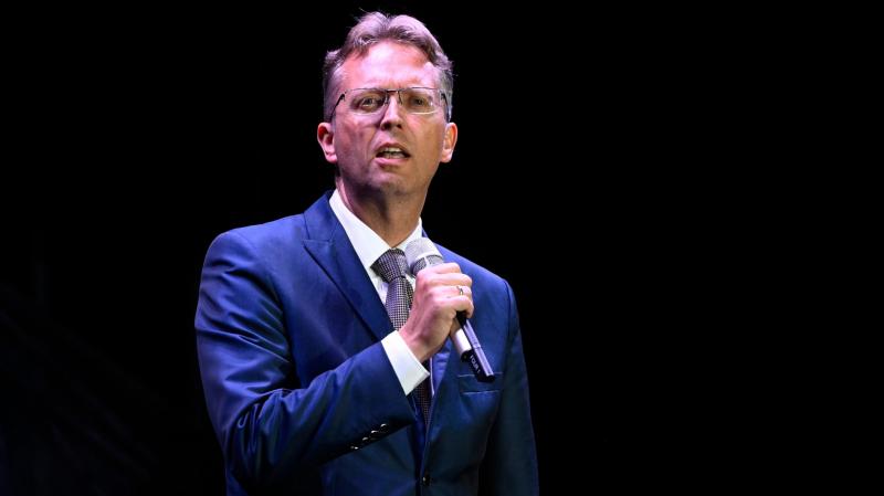 Hankó Balázs: Brüsszel politikai bosszút áll a magyar diákokon

A politikai játszmák során Brüsszel úgy tűnik, hogy célkeresztbe vette a magyar diákokat, akiknek jövője és lehetőségei egyre inkább veszélybe kerülnek. A döntéshozók szándékai mögött felsejl